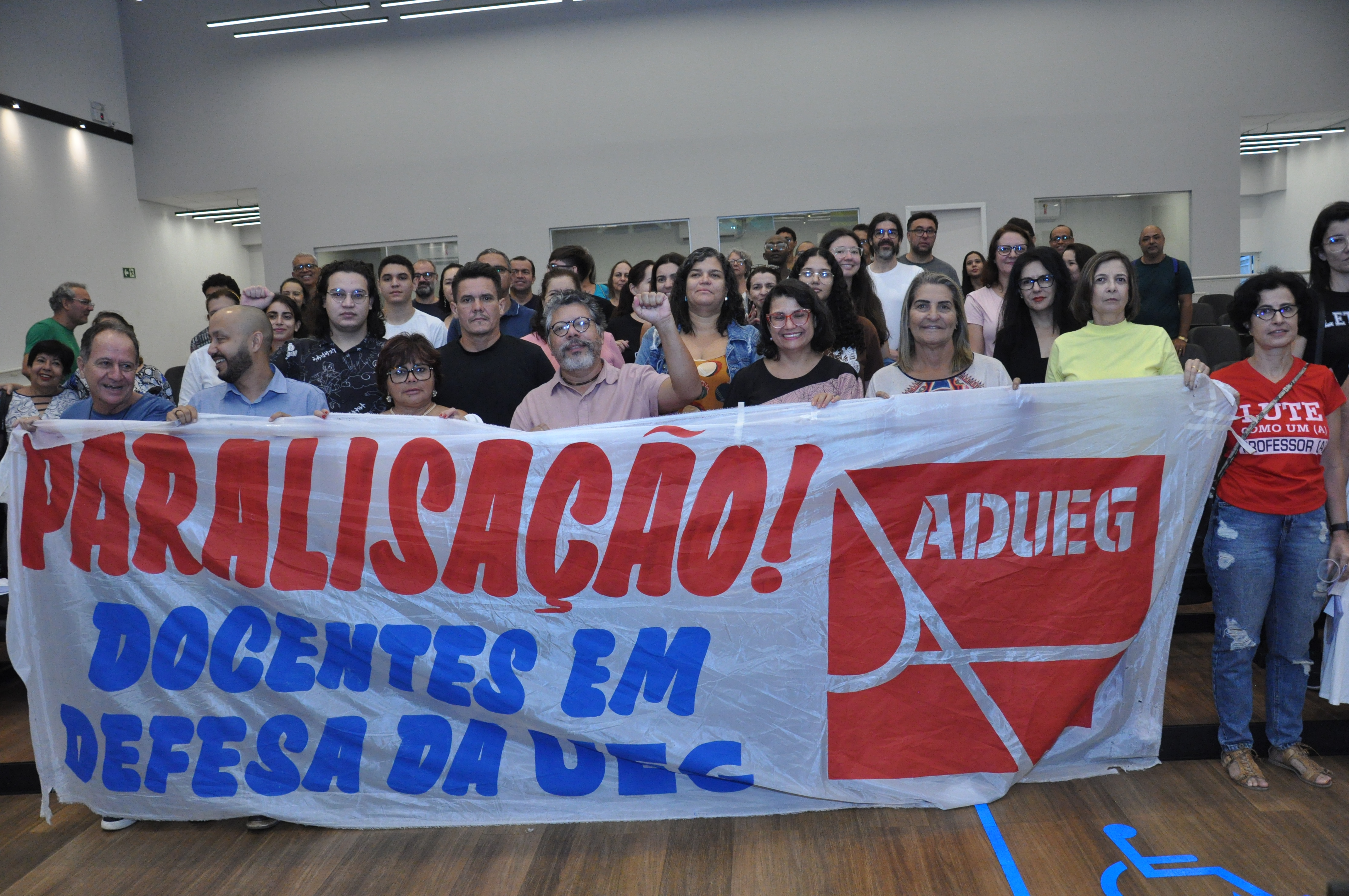 Câmara realiza audiência pública em defesa da Universidade Estadual de Goiás