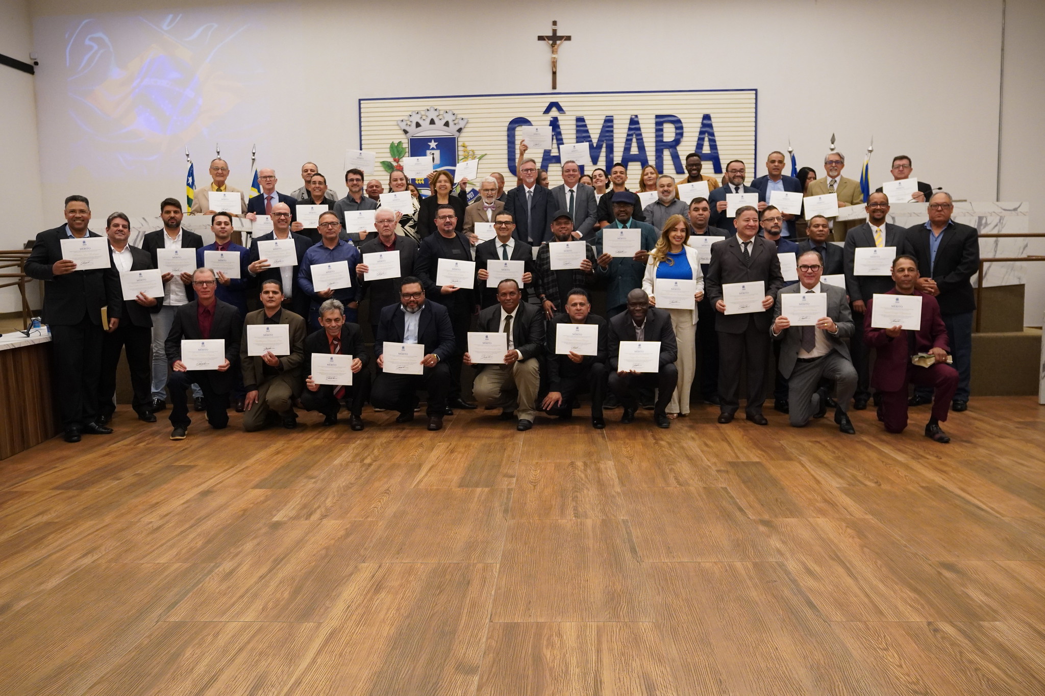 Câmara realiza sessão solene em reconhecimento ao trabalho espiritual e social de pastores e pastoras de Anápolis