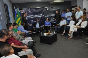 Câmara recebe pré-candidata a prefeita Eerizania Freitas, do União Brasil