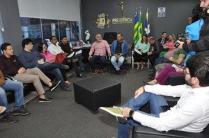 Câmara recebe sindicatos dos servidores e negocia acordo sobre projeto de responsabilidade previdenciária