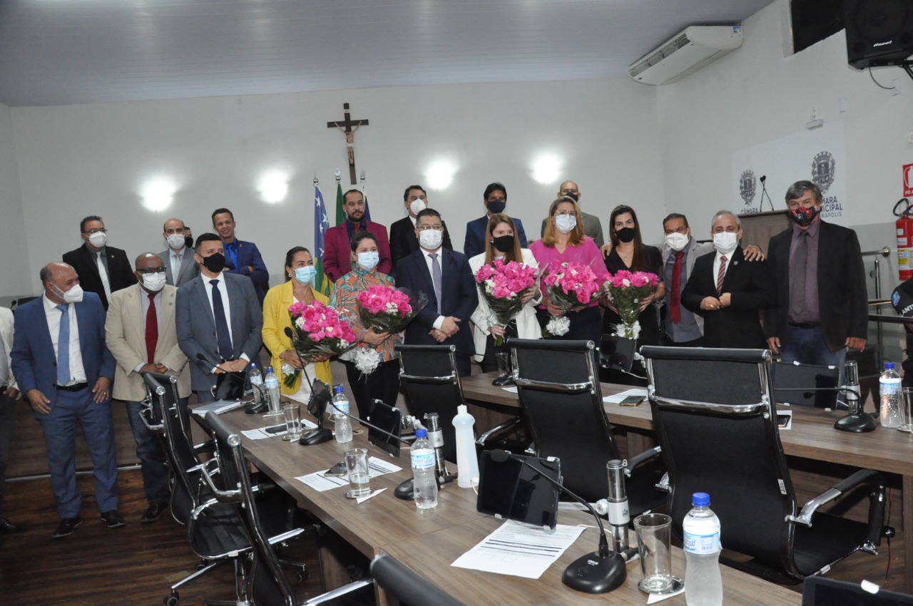 Câmara reconhece a importância da mulher na construção de um legislativo forte e de uma cidade próspera