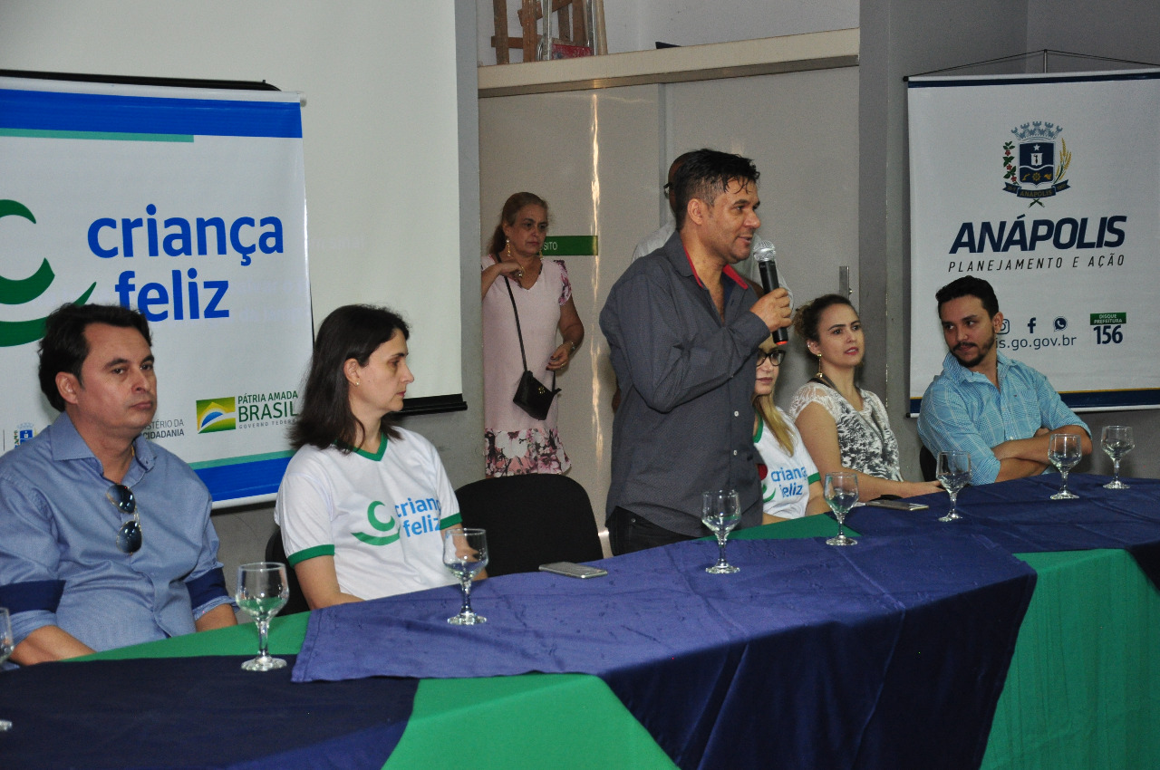 Câmara se integra ao programa Criança Feliz e participa de encontro com famílias beneficiadas