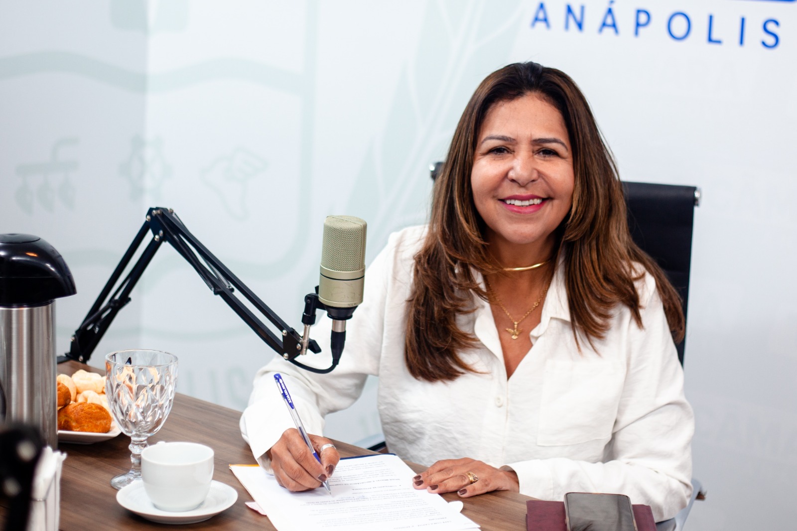 Capitã Elizete percorre comércios e ouve demandas da população no mês de janeiro