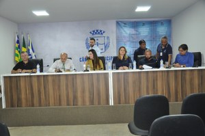 CCJR aprova projeto que autoriza a Câmara a filiar-se em favor da União dos Vereadores de Goiás