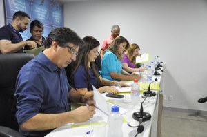 CCJR aprova sete projetos e encaminha para comissões de mérito