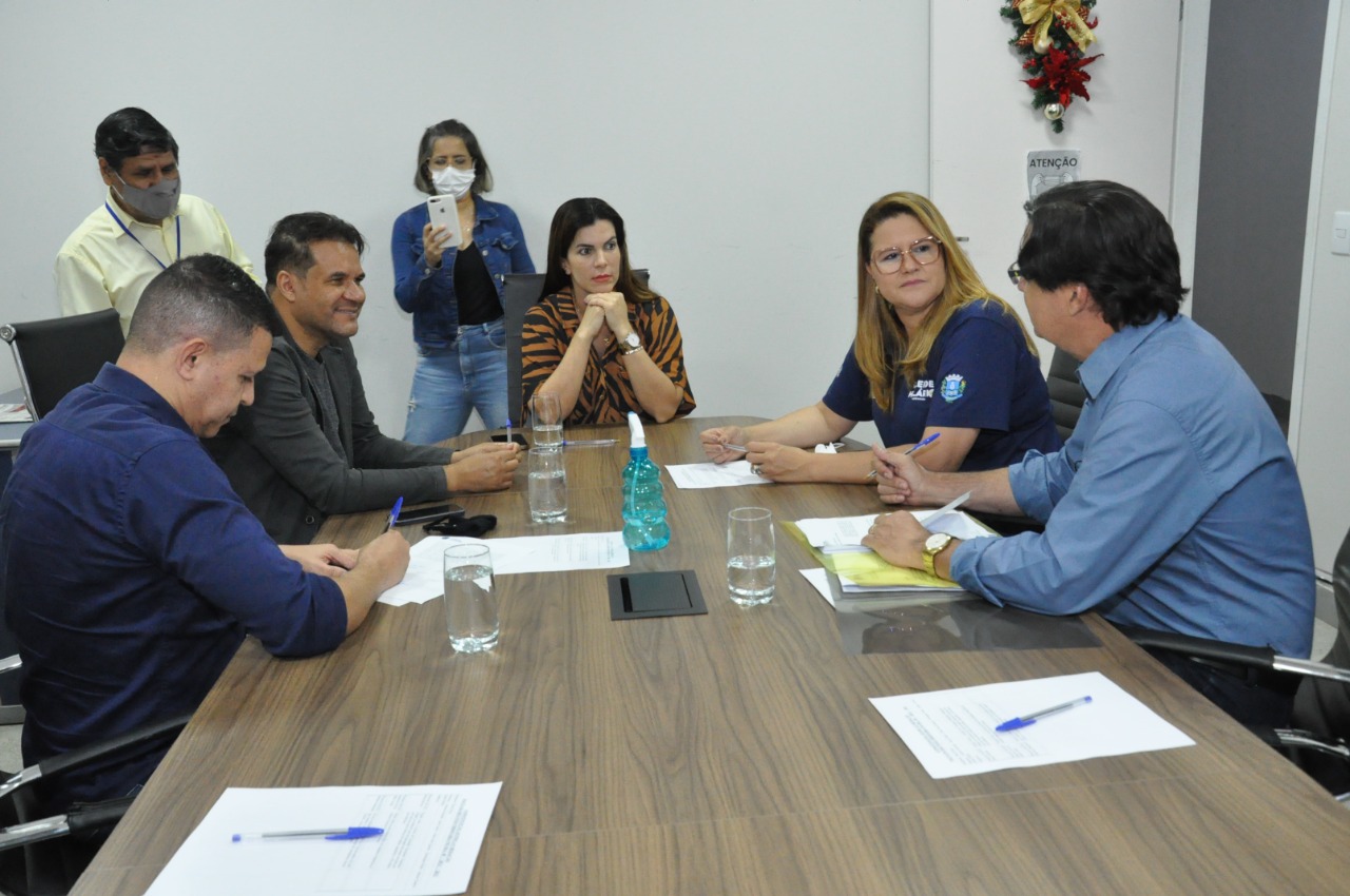 CCJR aprova três projetos de lei, que seguem para as comissões de Saúde e de Educação