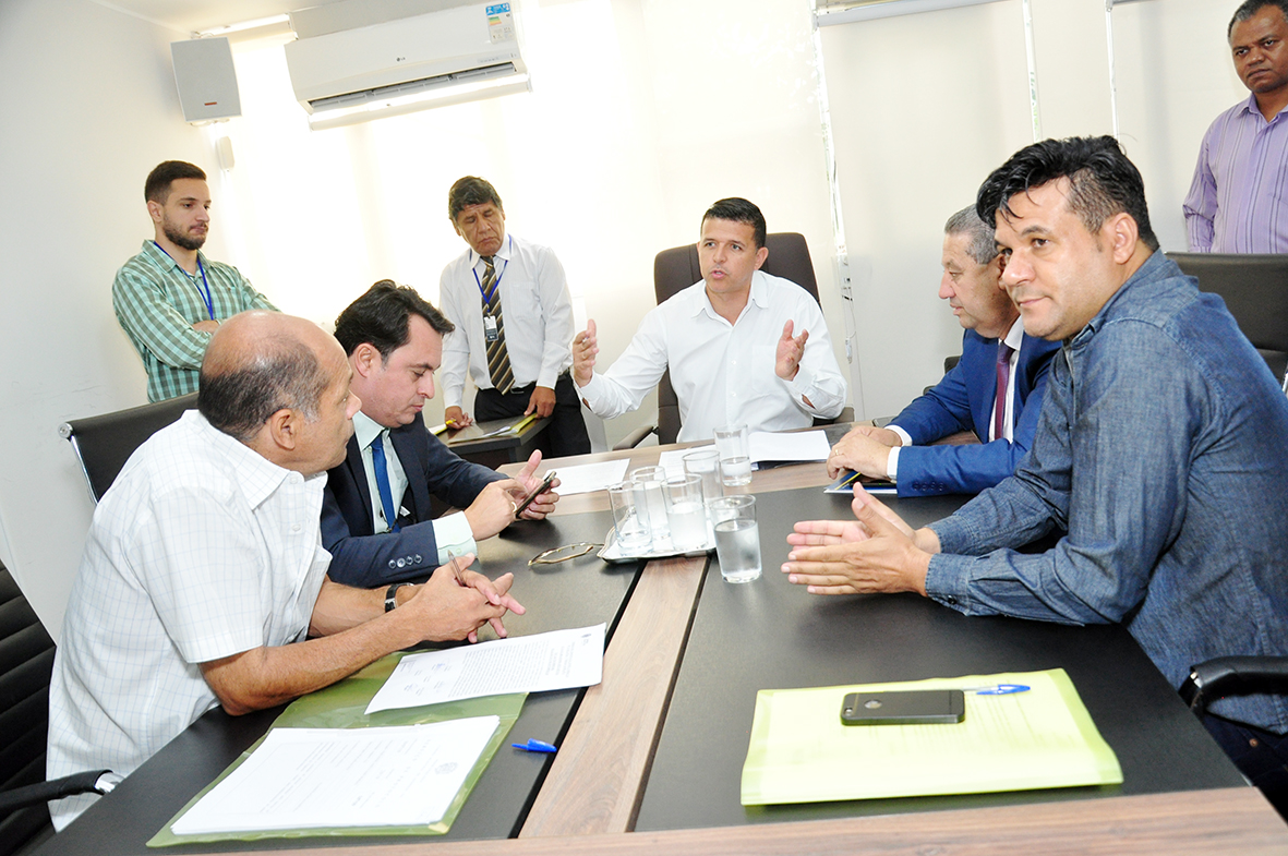 CCJR dá parecer favorável a projeto que trata de direitos do servidor à disposição