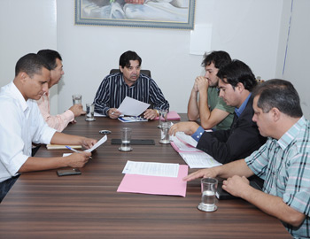 CCJR nomeia relatores para matérias de vereadores