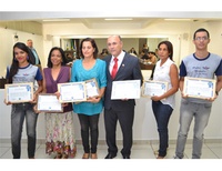 Colégio Estadual Padre Fernando Gomes de Melo recebe Certificado de Honra ao Mérito