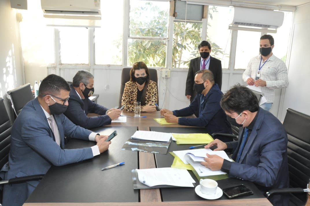 Comissão de Constituição, Justiça e Redação se reúne para despachar projetos de Lei