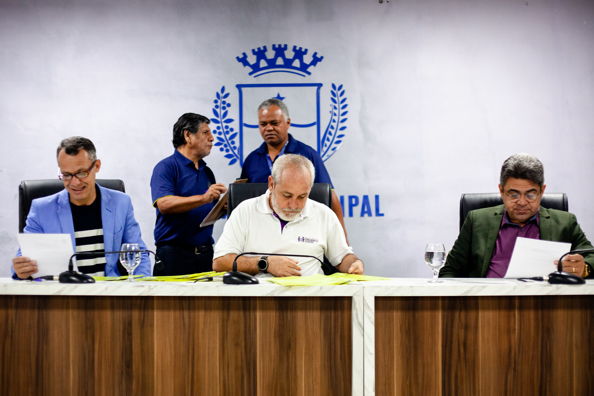 Comissão de Defesa dos Direitos Humanos aprova projetos propostos por Reamilton do Autismo e Policial Federal Suender