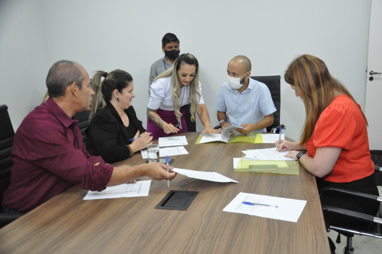Comissão de Educação aprova Medalha Dulce de Faria e título de cidadania anapolina