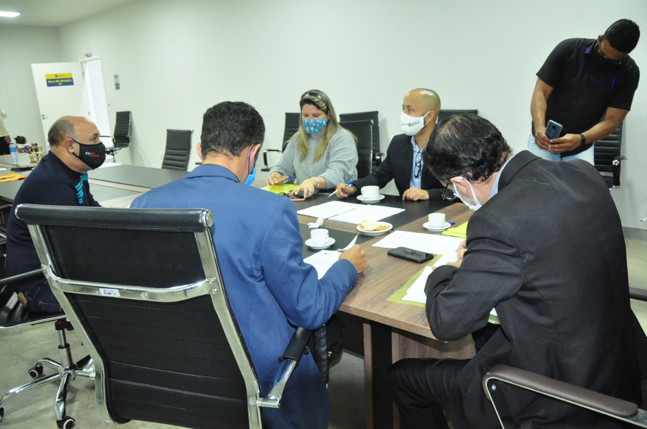 Comissão de Educação aprova projetos de vereadores e do Executivo Municipal