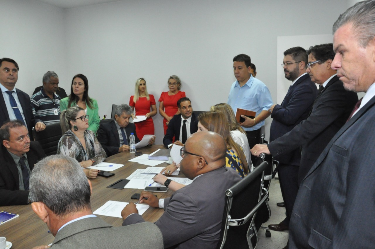 Comissão de Finanças dá parecer favorável a projeto de lei que dispõe sobre a Lei Orçamentária Anual para o exercício de 2023