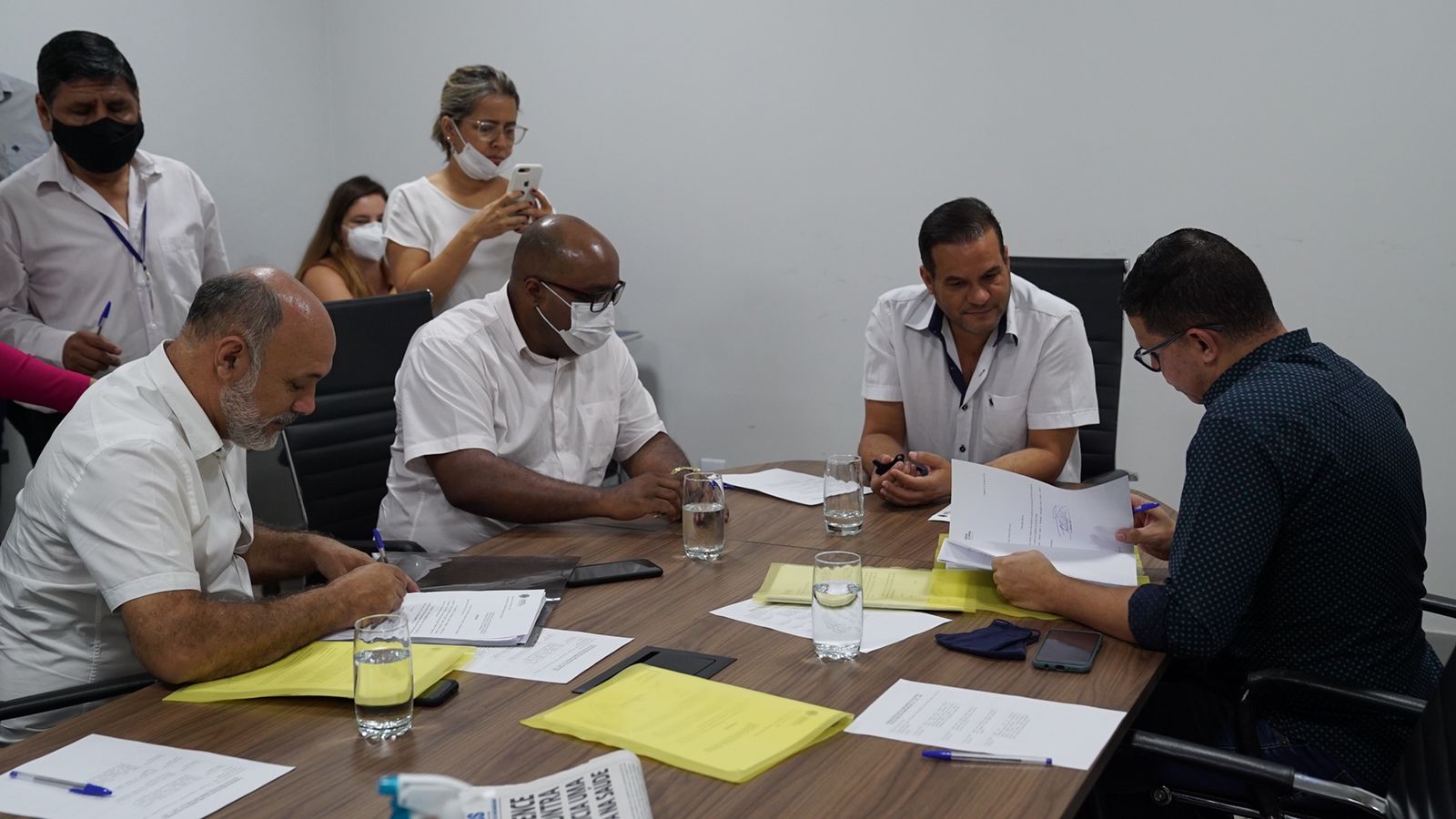 Comissão de Finanças dá parecer favorável a três projetos, que seguem para o plenário