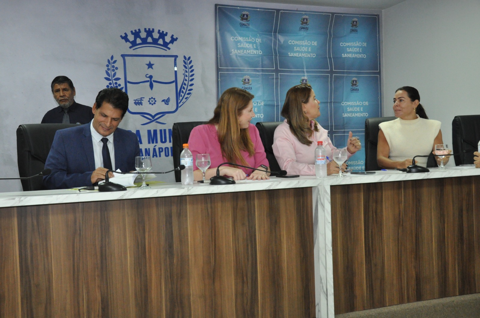 Comissão de Saúde aprova projeto que dispõe a proibição de retenção de macas das ambulâncias do Samu