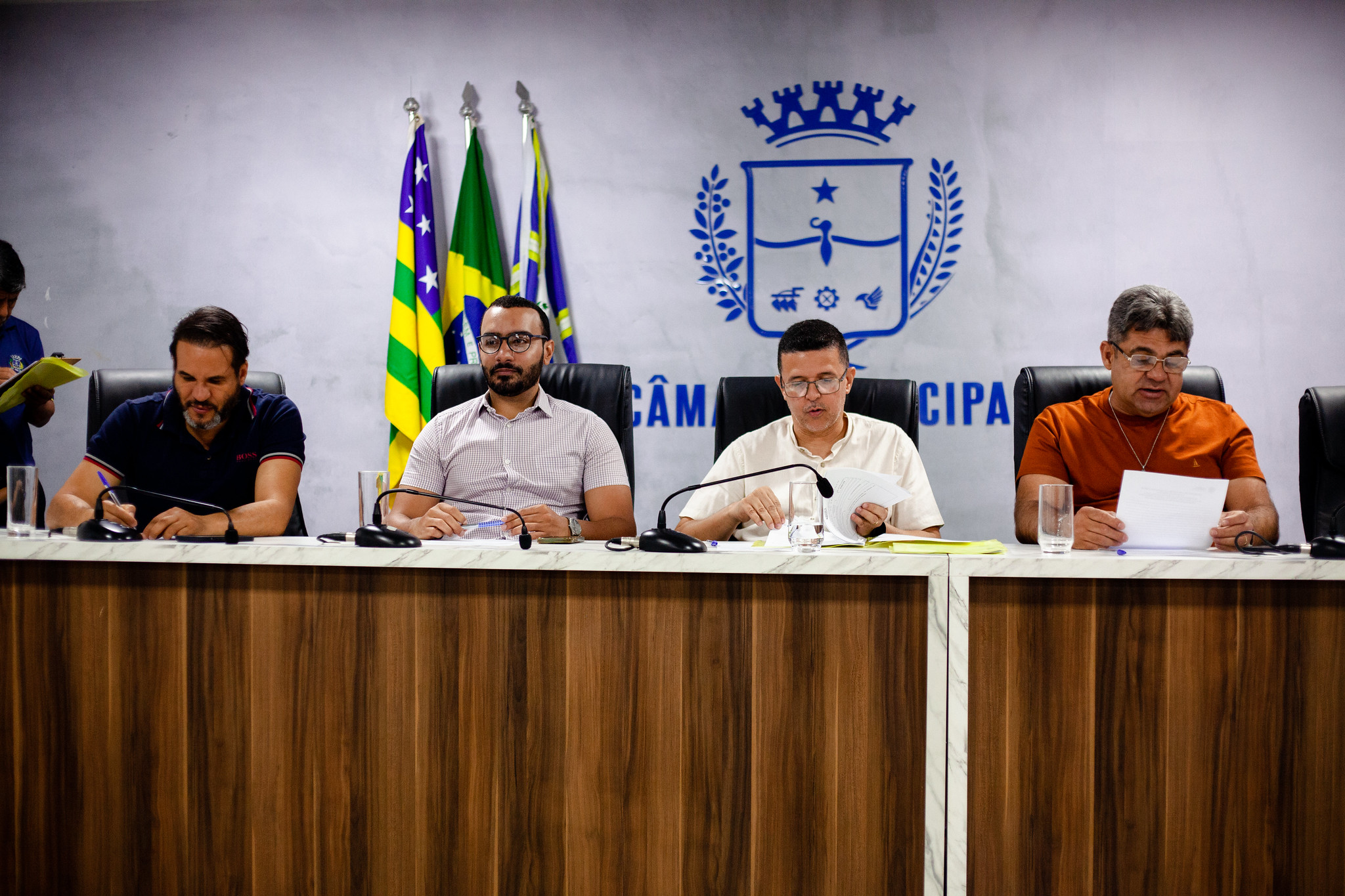 Comissão de Transporte aprova projeto que dispõe sobre a obrigatoriedade de instalação de nobreaks nos semáforos de Anápolis