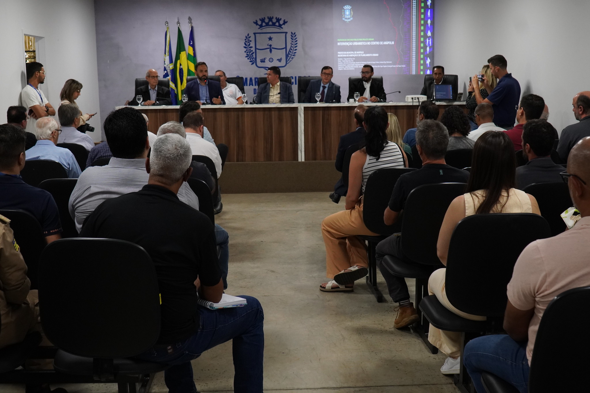 Comissão de Urbanismo debate plano de requalificação do Centro de Anápolis