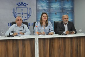 Comissão de Urbanismo e Meio Ambiente aprova projeto que visa estimular adoção de animais em escolas públicas