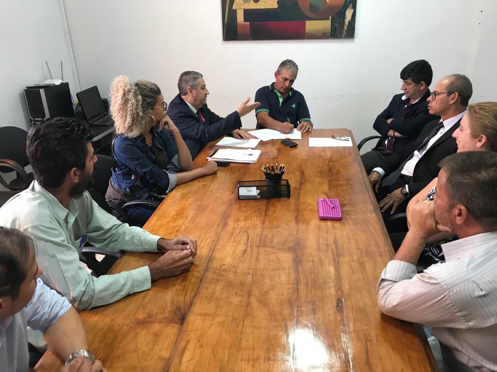 Conduzida pela Câmara de Anápolis, reunião em Silvânia avança na solução do caso do bairro Daiana