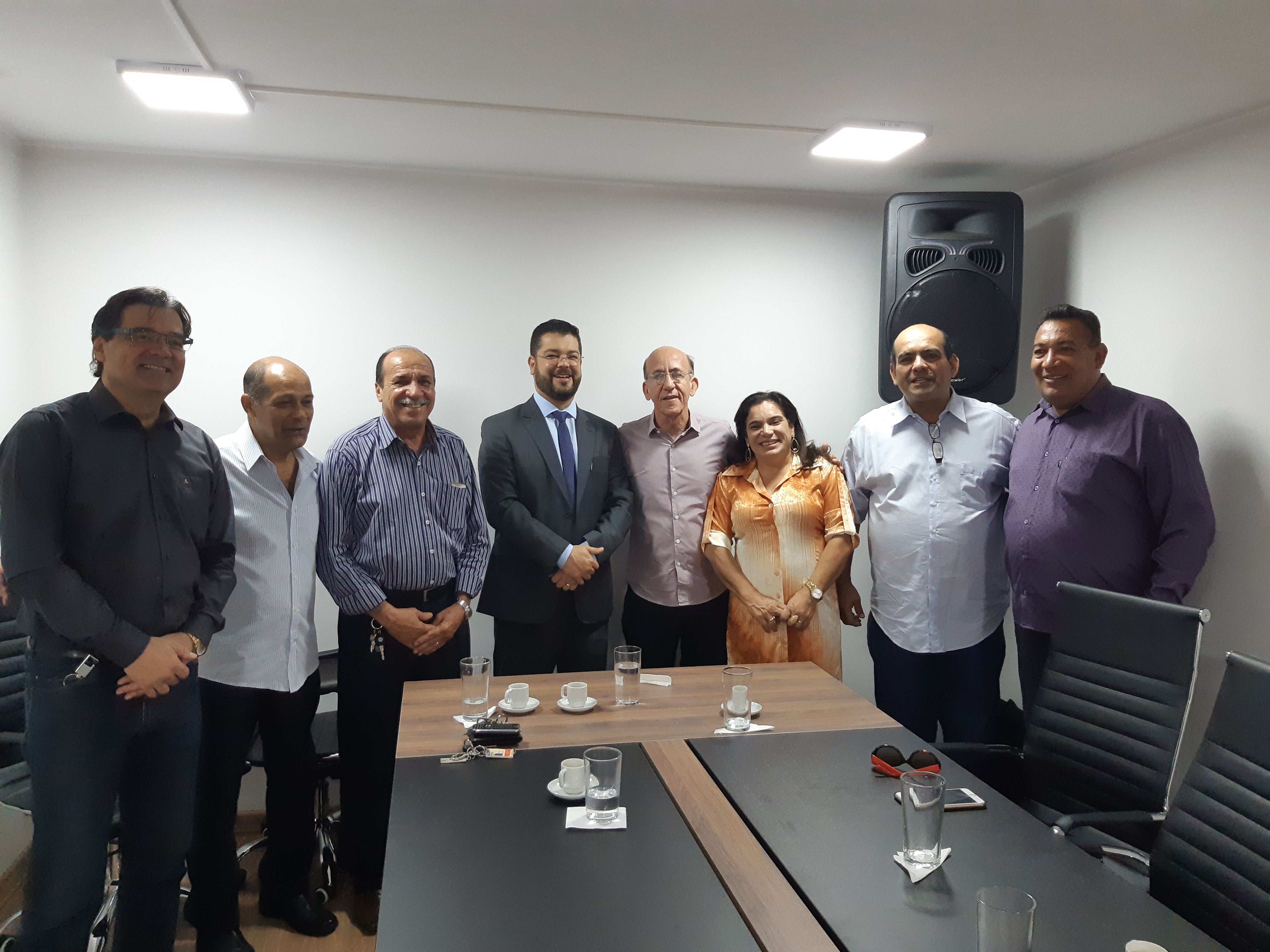 Deputado Federal Rubens Otoni fez visita ao presidente Leandro Ribeiro.   