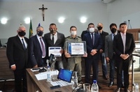 Deusmar Japão concede título de cidadania anapolina ao coronel PM Walter Caetano