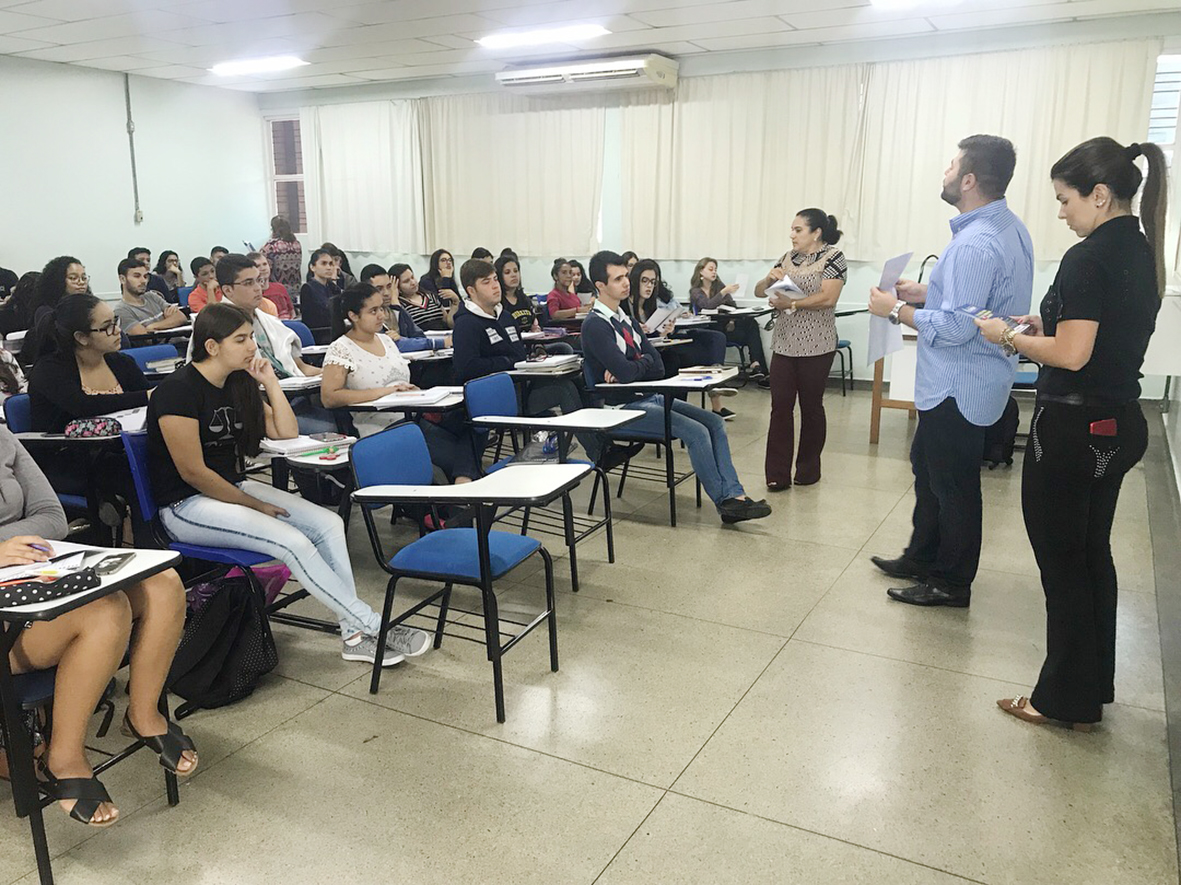 Divulgação do programa Parlamento Jovem começa pelo curso de Direito da UniEvangélica