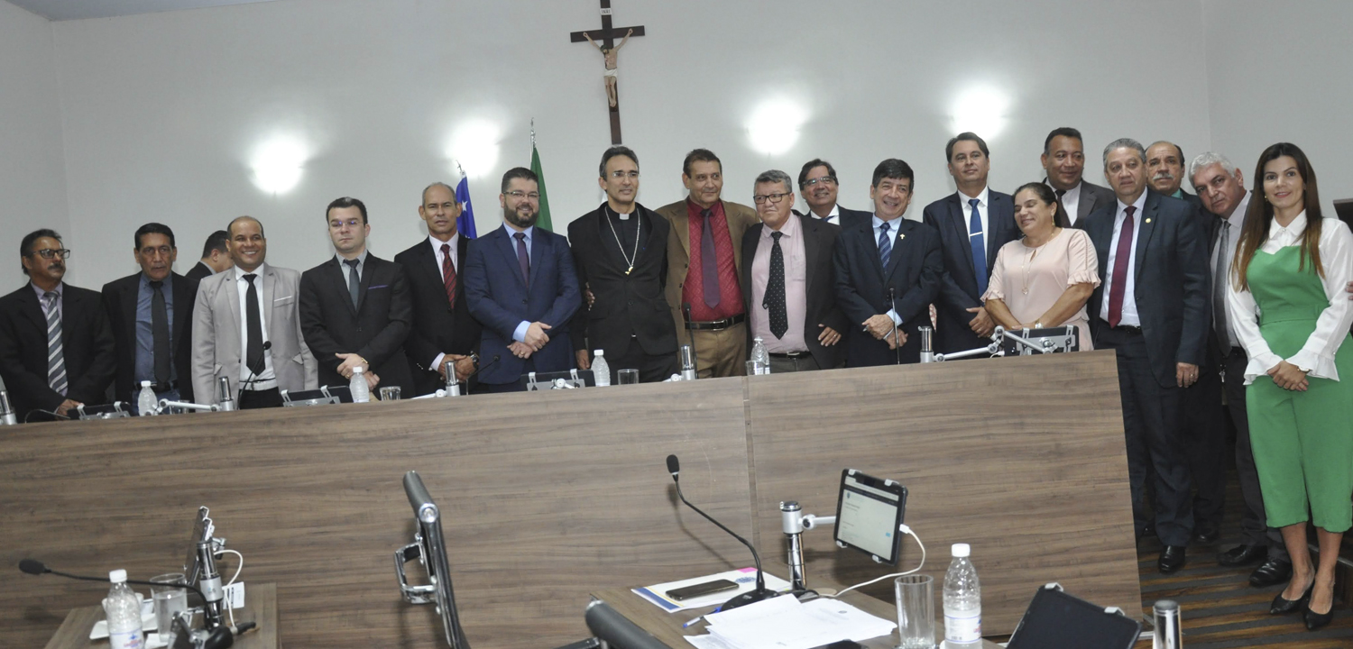 Dom Dilmo fala sobre a Campanha da Fraternidade em sessão ordinária