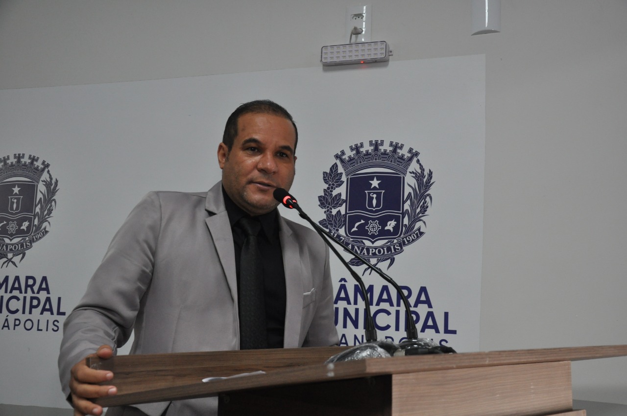 Domingos Paula conta que mais de 200 profissionais de saúde de Anápolis realizam teste de covid-19