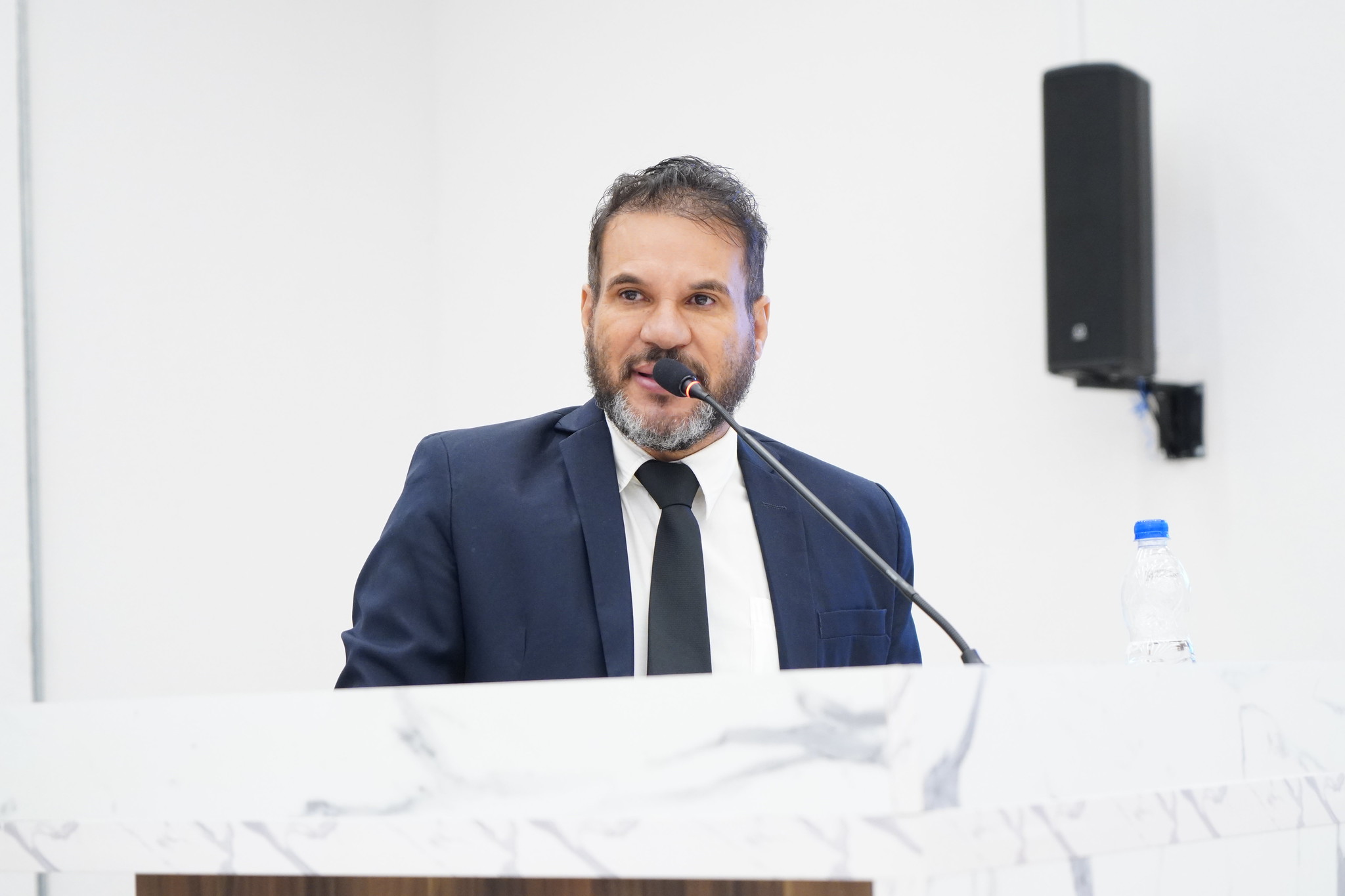 Domingos Paula lamenta demissão de servidores da UPA da Vila Esperança após intervenção do Município naquela unidade de saúde