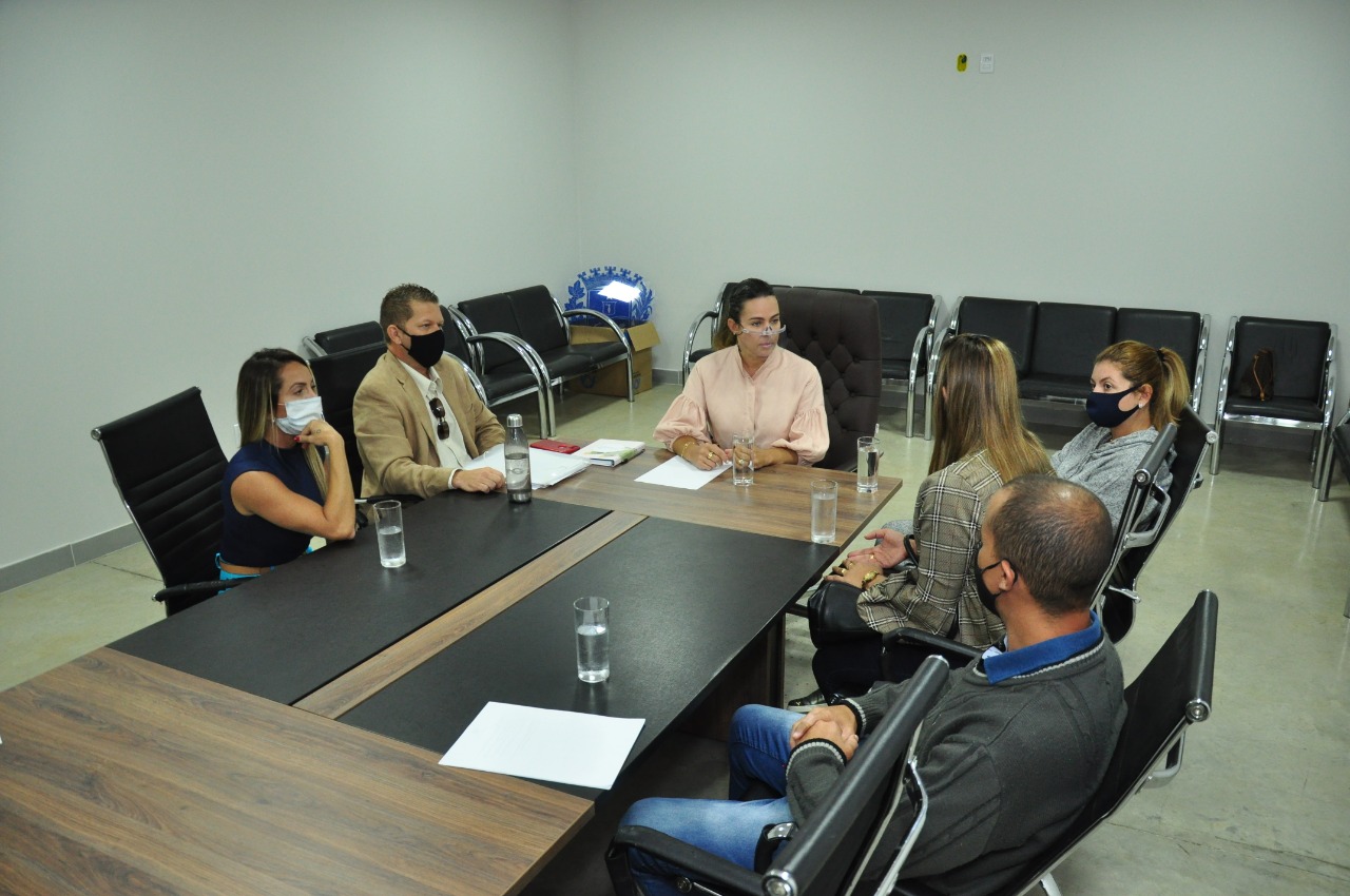 Dra. Trícia Barreto ouve demandas da Associação das Escolas Particulares de Anápolis