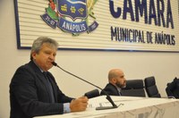 Eli Rosa faz críticas à desospitalização de pacientes em caso de doenças graves