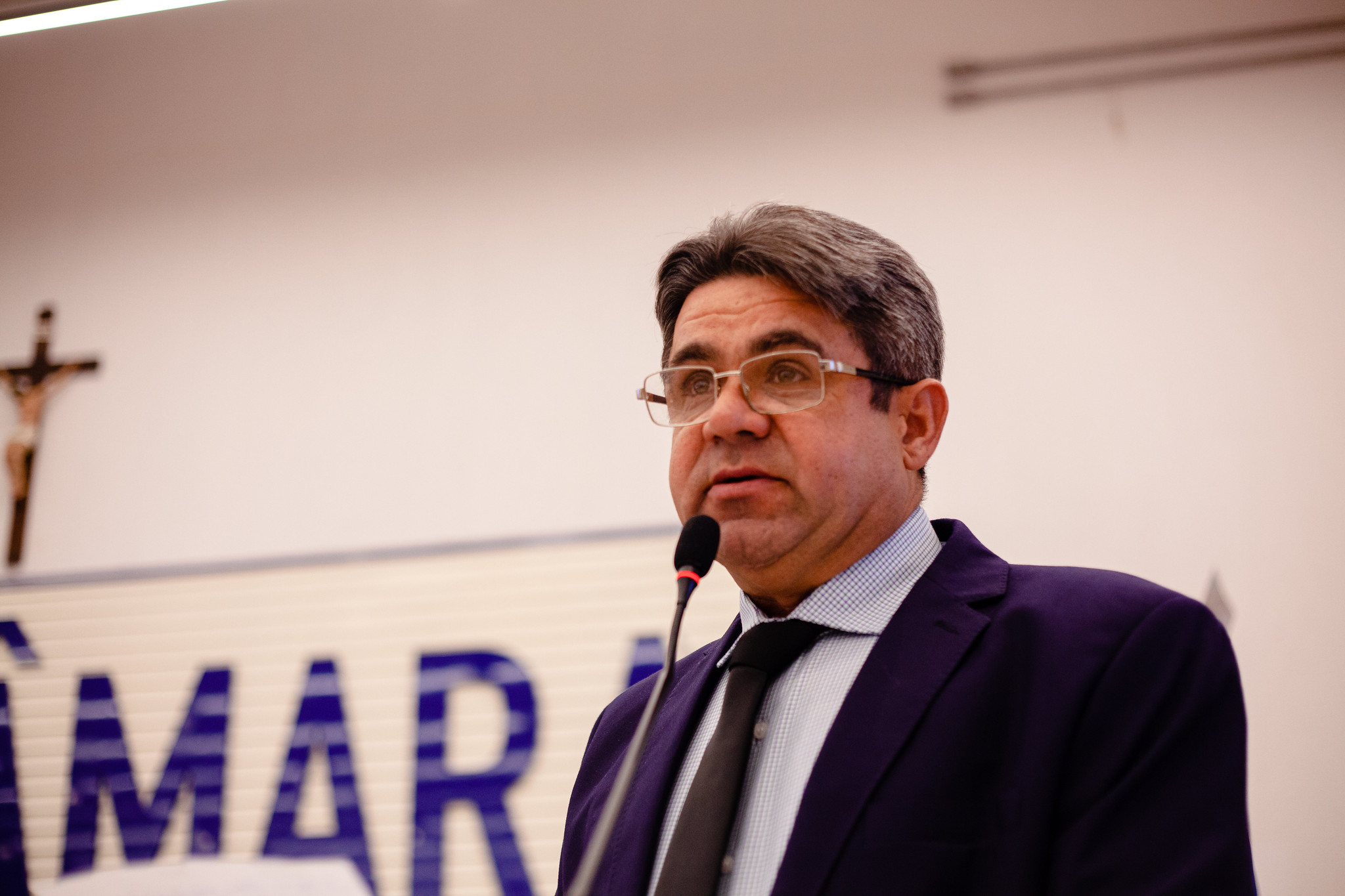 Elias do Nana informa ações para dar mais segurança em trecho de rodovia em frente ao Posto Presidente 