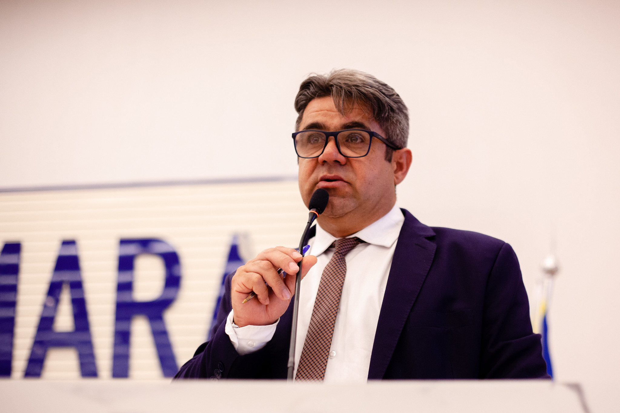 Elias do Nana informa que barreiras eletrônicas em rodovia tiveram limite máximo reduzido para 40 km/h