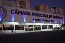 Em alusão ao mês de Conscientização sobre o Autismo, fachada da Câmara Municipal é iluminada em azul