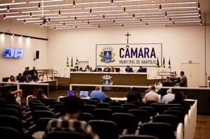 Em sessão extra, Câmara aprova alterações na LDO e LOA e remissão de taxas de caçambeiros dos anos de 2014 a 2019