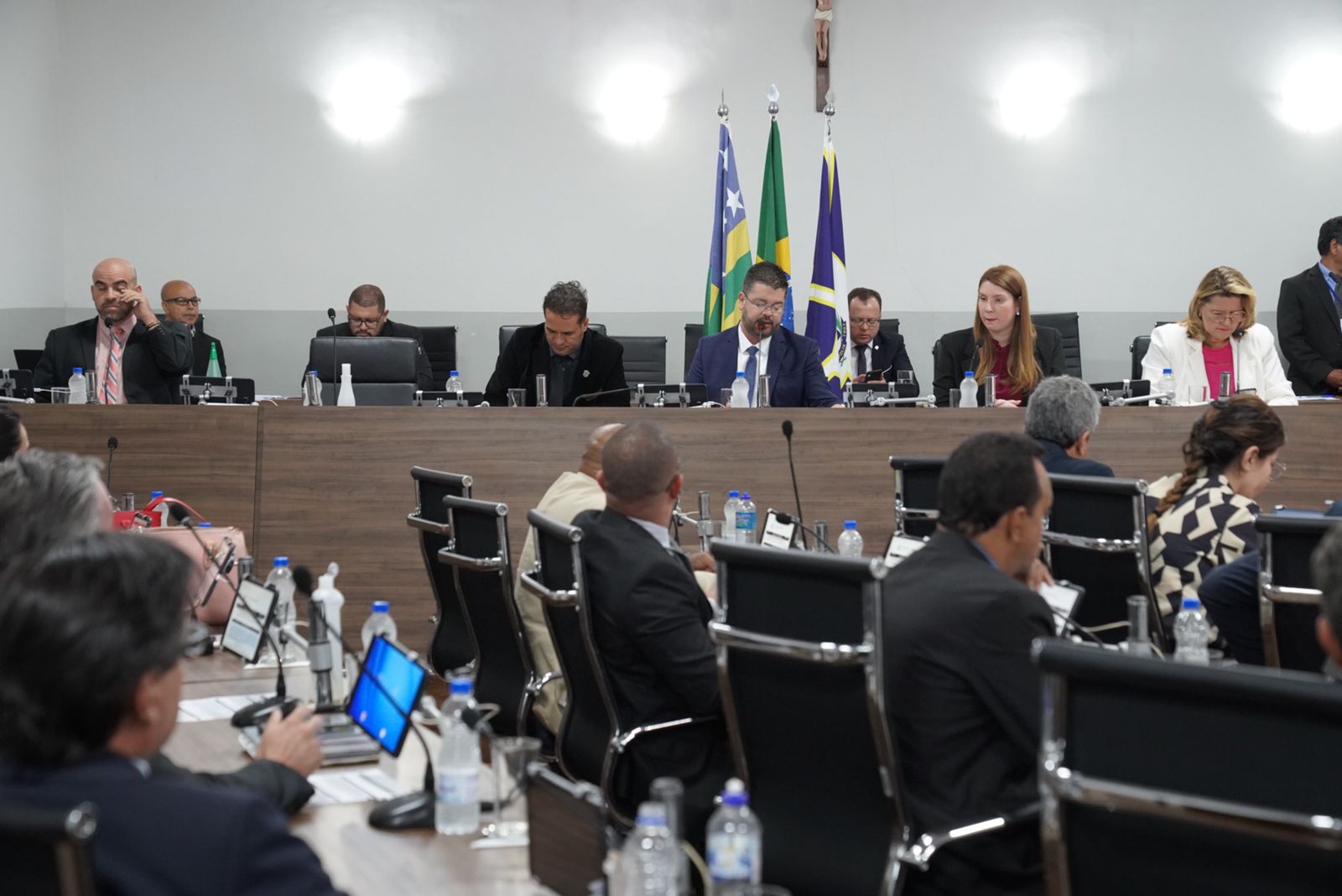 Em sessão extraordinária, vereadores aprovam novo piso salarial para agentes comunitários de saúde e agentes de combate às endemias