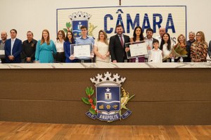 Empresários recebem título de cidadania anapolina
