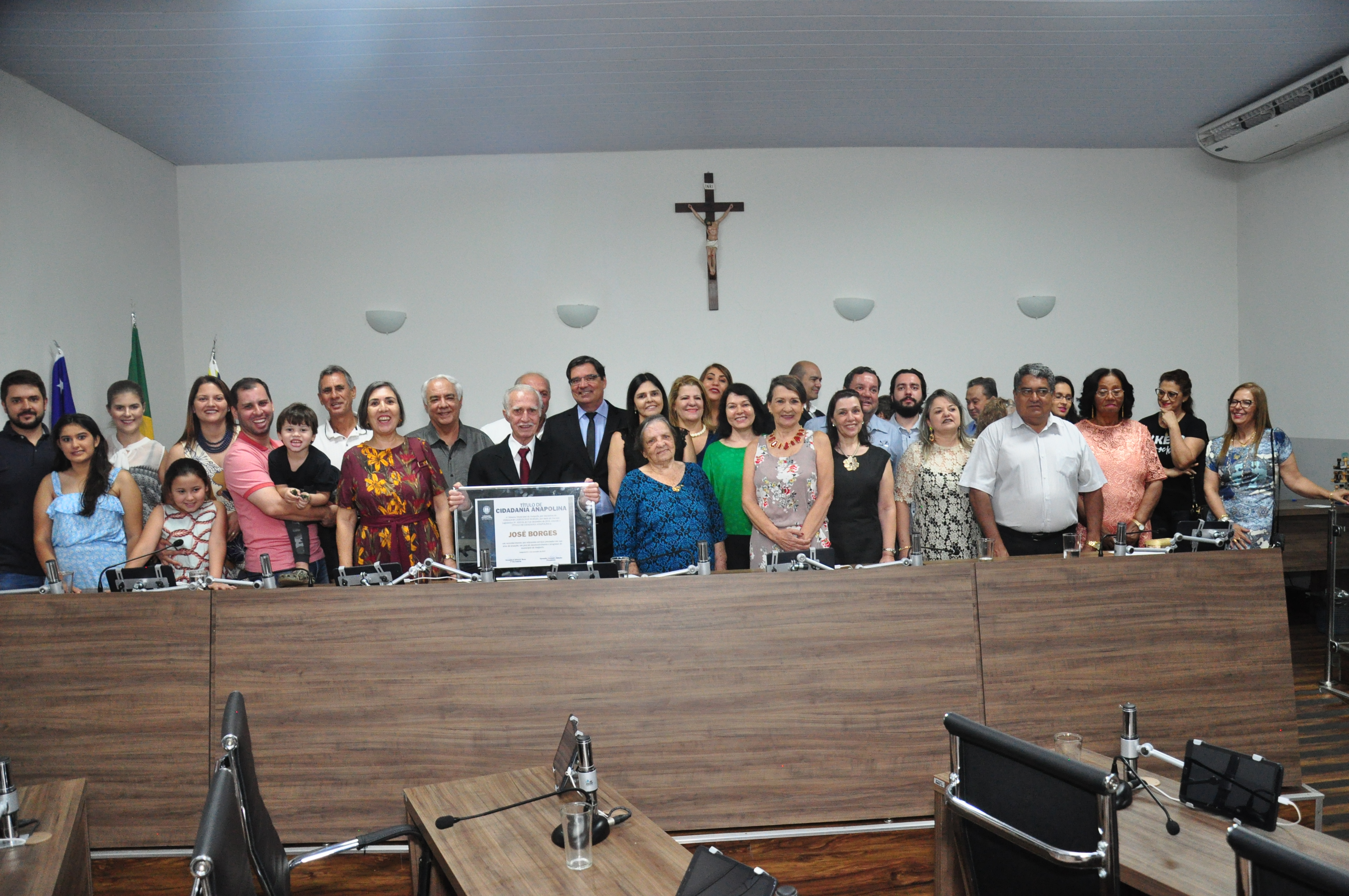 Ex-vereador José Borges recebe título de cidadania anapolina