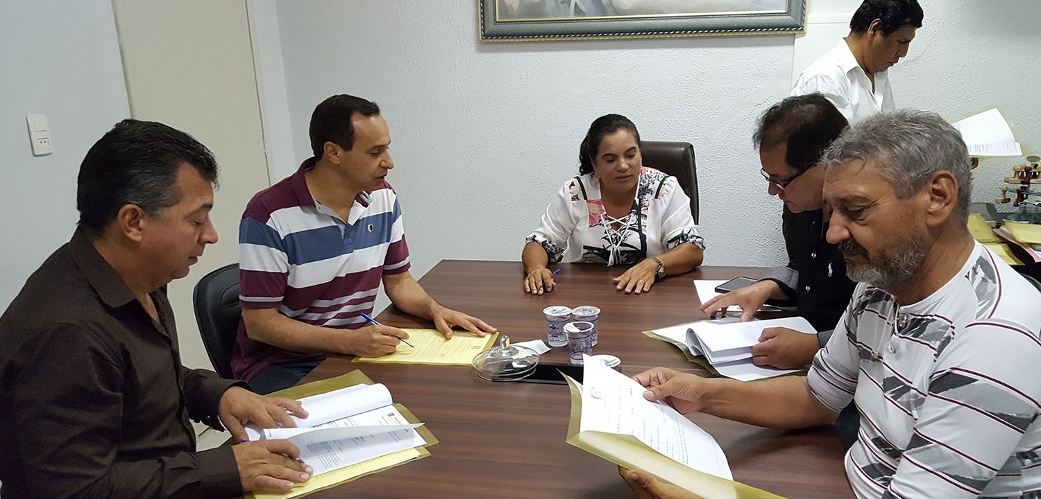 Finanças despacha projetos para serem votados em Plenário