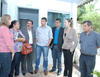 Frente Parlamentar visita CAPS