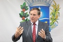 Gomide apresenta projeto que impõe regras ao MCMV em Anápolis Gomide apresenta projeto que impõe regras ao MCMV em Anápolis