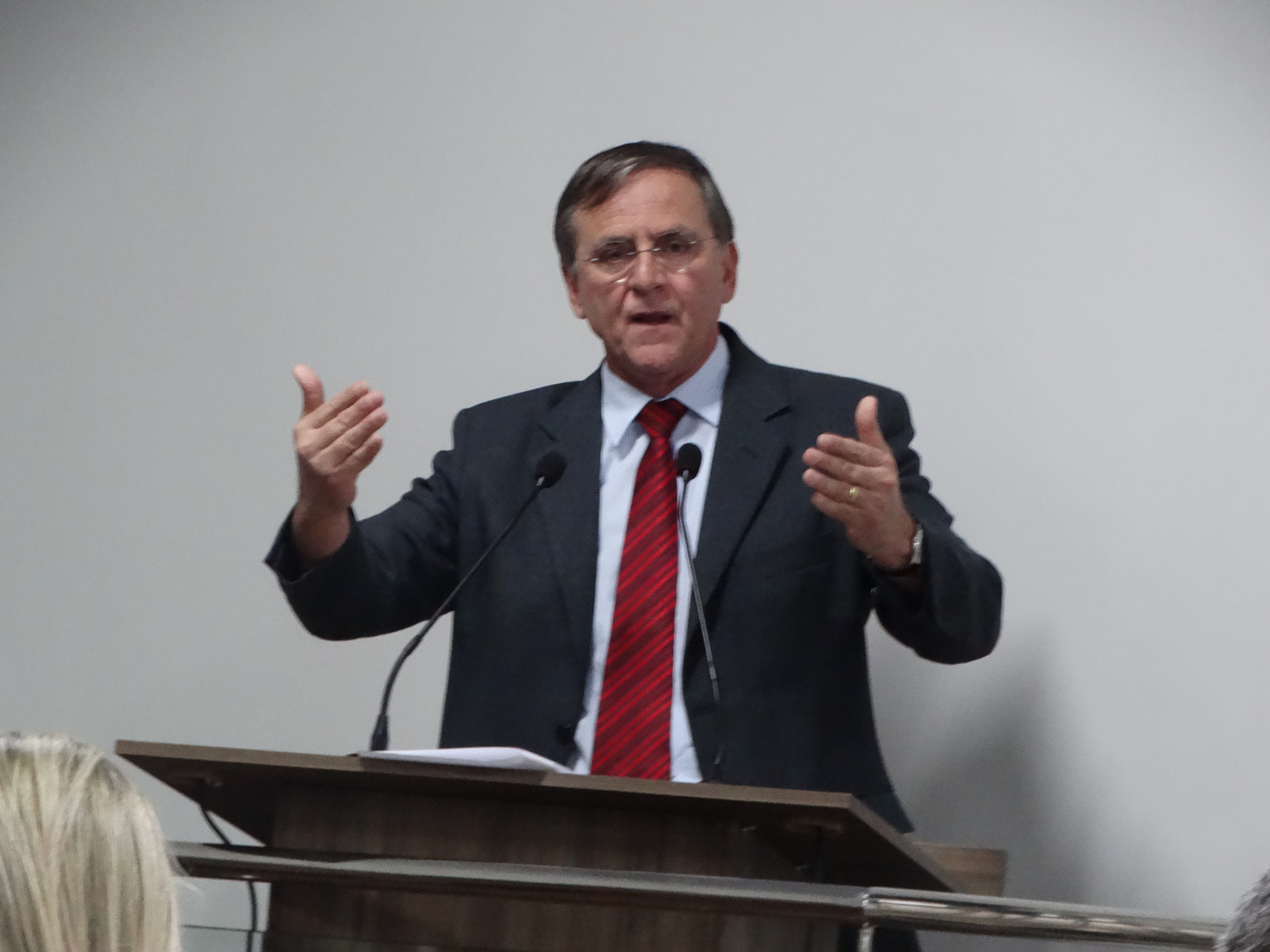 Gomide diz que intervenção no RJ é manobra do Governo Federal sobre reforma previdenciária