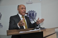 Isonomia salarial de fiscais municipais é tema da fala de Jakson Charles