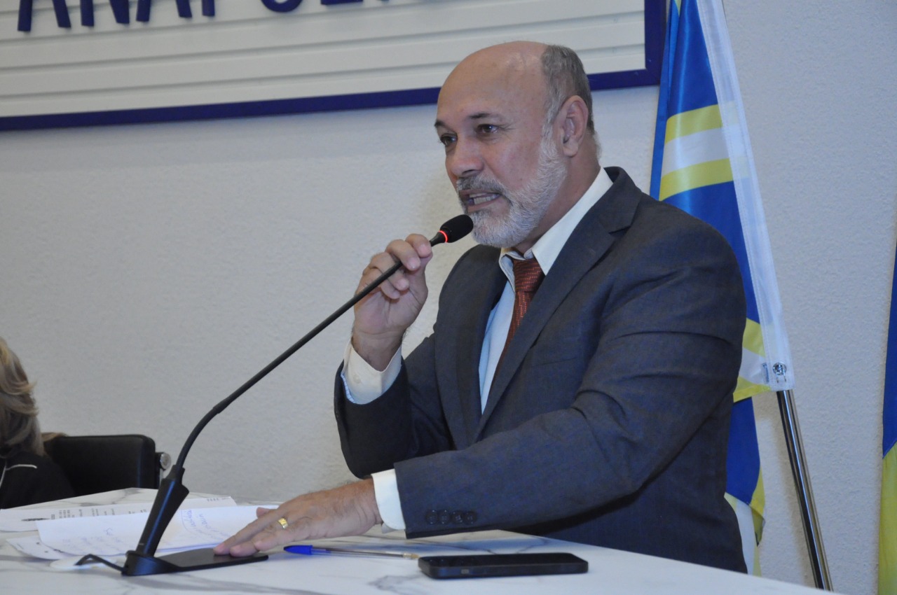 Jakson Charles alerta sobre PEC 32 que, segundo ele, gera prejuízos aos servidores que entram no serviço público por meio de concurso