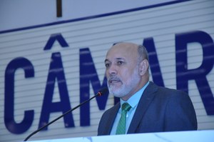 Jakson Charles celebra Decreto que institui o Alvará de Construção Condicionado