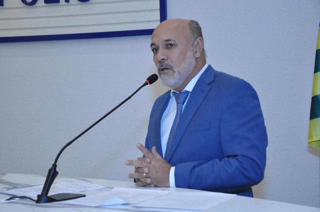 Jakson Charles cobra aplicação de lei de sua autoria, criada há sete anos, que prevê compilação de leis municipais