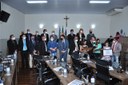 Jakson Charles confere certificados a crianças premiadas em concurso de desenho promovido no Dia das Crianças Jakson Charles confere certificados a crianças premiadas em concurso de desenho promovido no Dia das Crianças