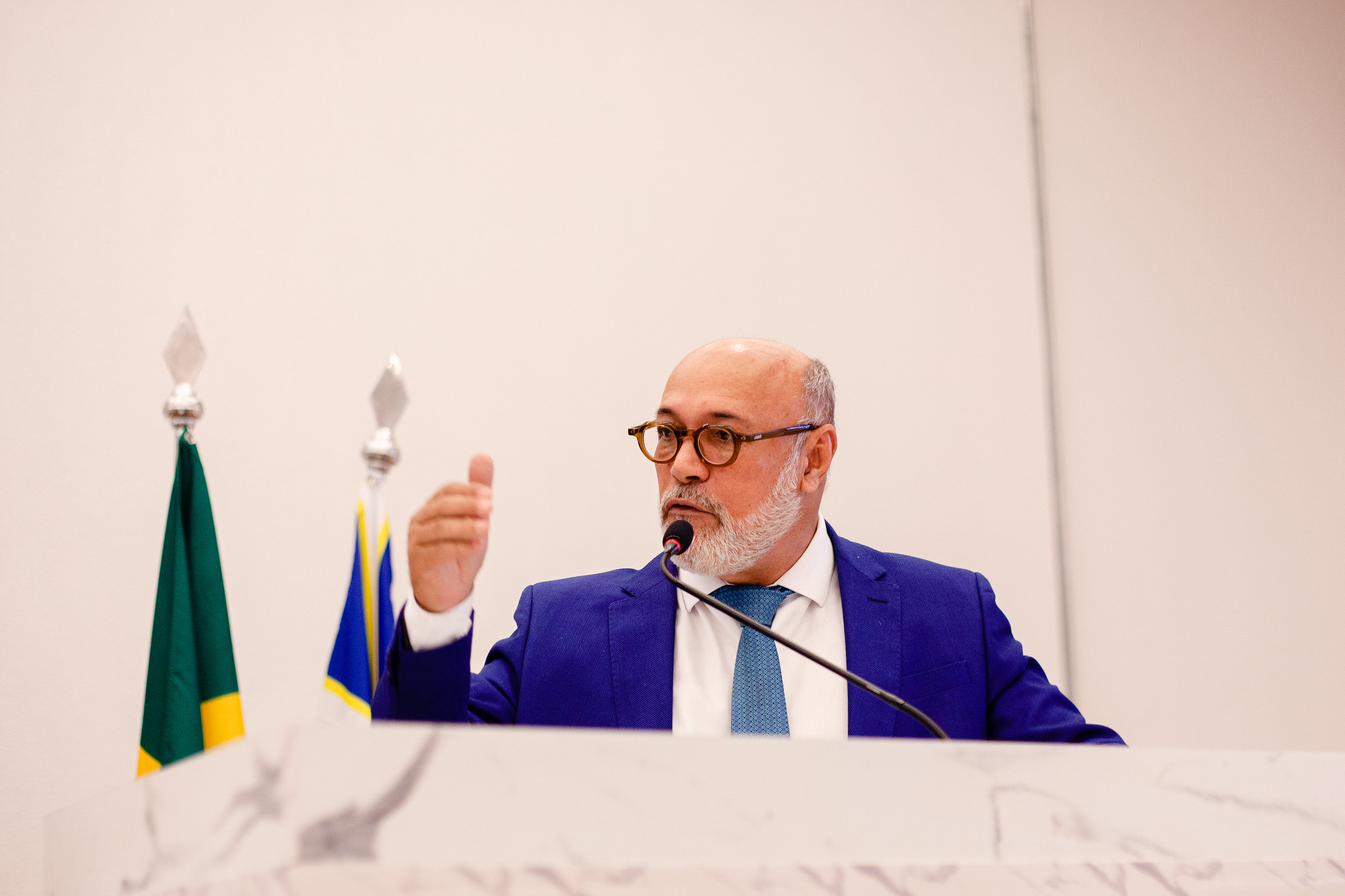 Jakson Charles defende postura do Executivo em relação ao Sistema de Transporte Público de Anápolis