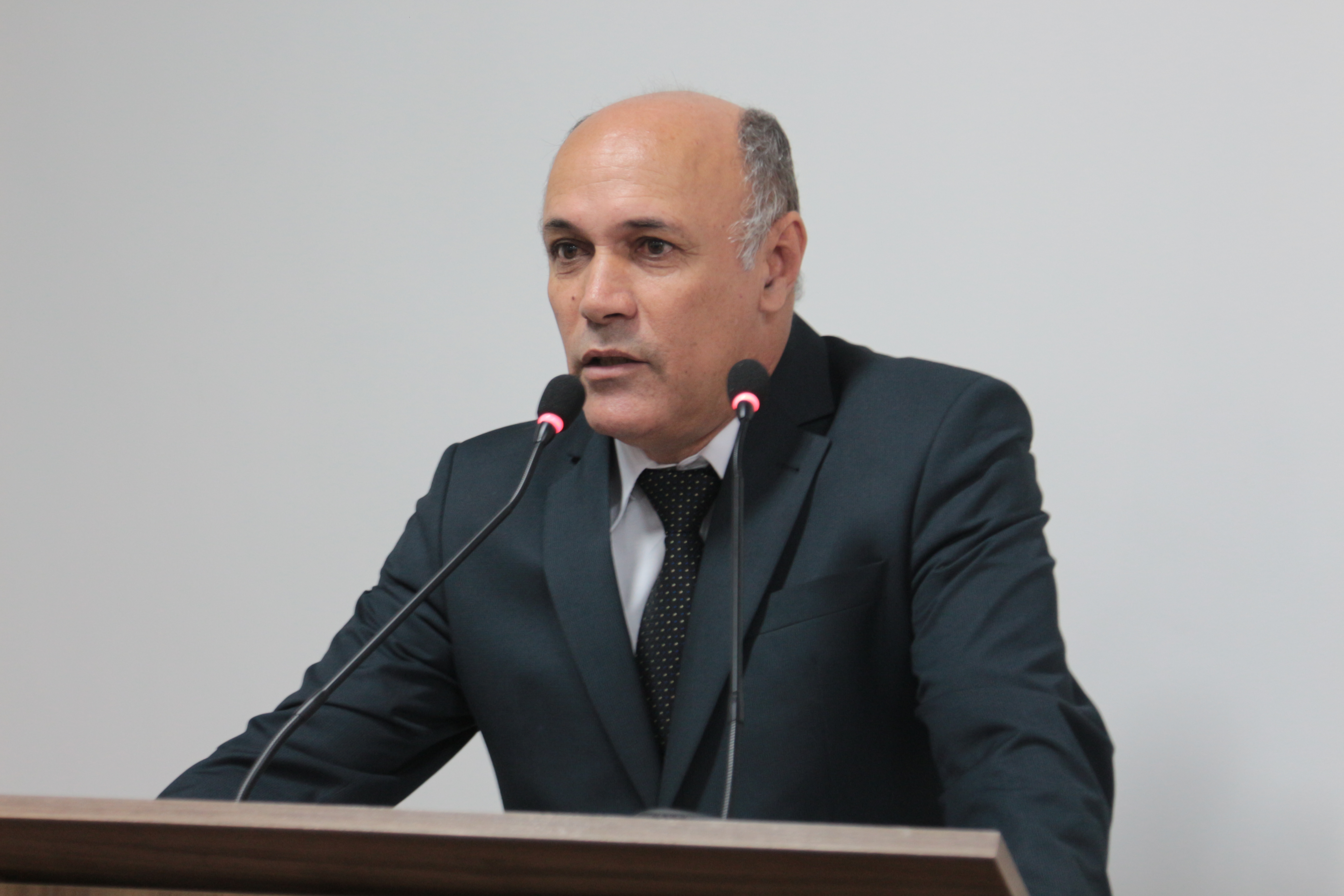 Jakson Charles diz que Ministério Público aceitou sua denúncia a Enel